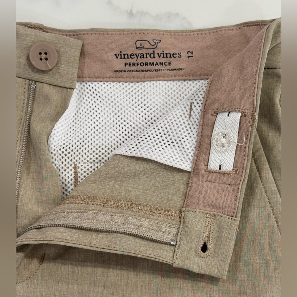 Boy’s Vineyard Vines Performance Shorts - Picture 4 of 4